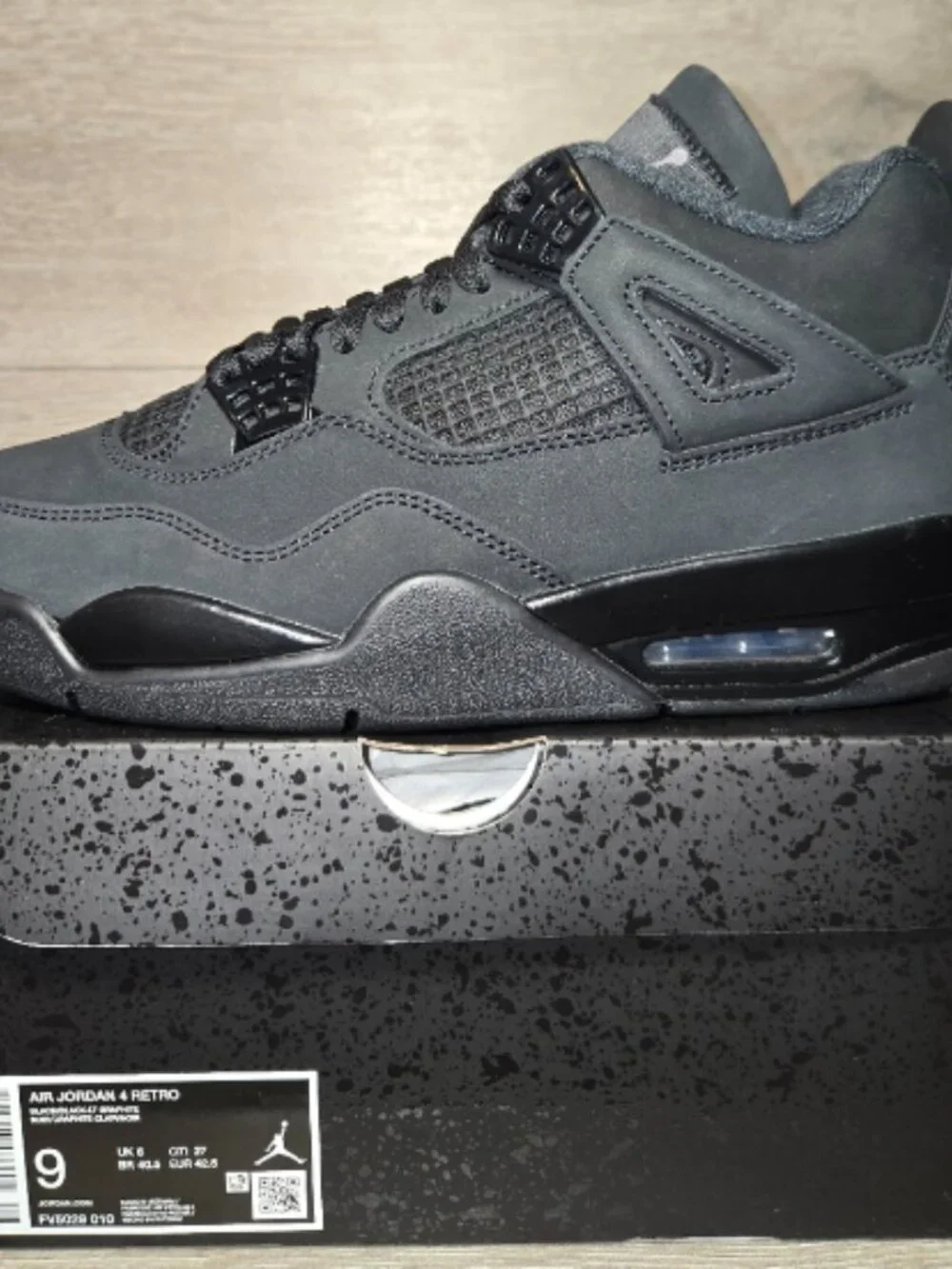 Air Jordan 4 Black Cat